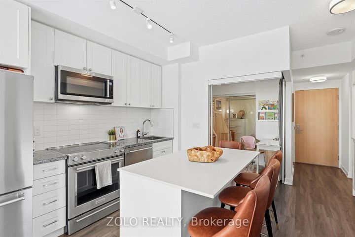 Photo 12 at 335 - 621 Sheppard Avenue E, Bayview Village, Toronto