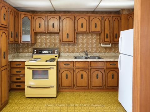 Photo 10 at 48 Mould Avenue, Smythe, Toronto