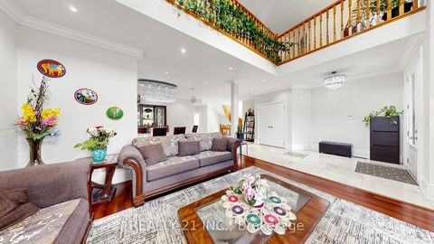 Photo 5 at 3 Stinson Circle, Parkview, Toronto