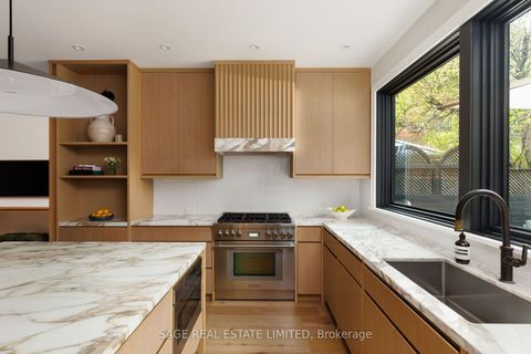 Photo 11 at 36 Macpherson Avenue, Annex, Toronto