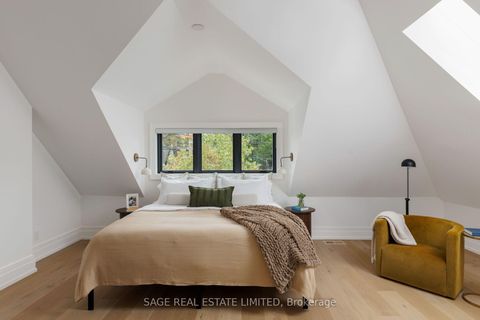 Photo 28 at 36 Macpherson Avenue, Annex, Toronto