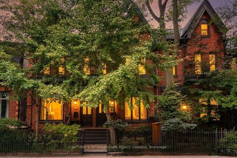 Photo 0 at 140 Spruce Street, South St. James Town, Toronto