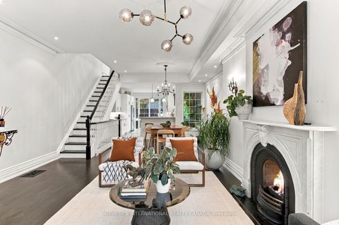Photo 7 at 140 Spruce Street, South St. James Town, Toronto