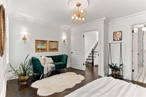 Photo 15 at 140 Spruce Street, South St. James Town, Toronto