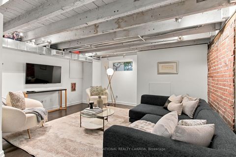 Photo 31 at 140 Spruce Street, South St. James Town, Toronto