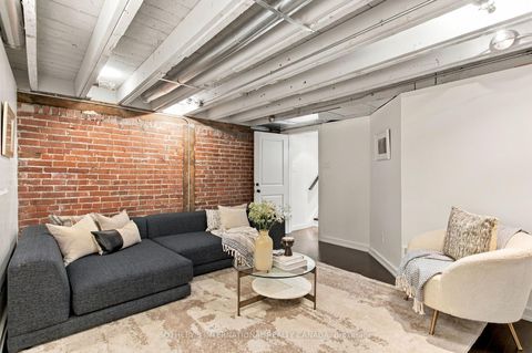 Photo 32 at 140 Spruce Street, South St. James Town, Toronto