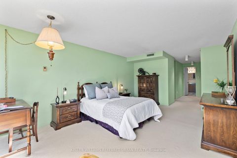 Photo 24 at 321 - 40 Oaklands Avenue, St. Clair, Toronto