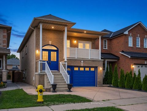 Photo 1 at 119 Blackthorn Drive, Maple, Vaughan