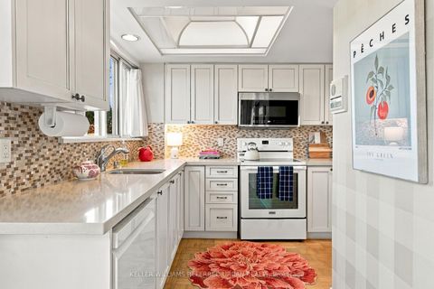 Photo 11 at 524 - 18 Concorde Place, Don Mills, Toronto