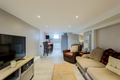 Photo 20 at 110 Lakeside Avenue, Cliffside, Toronto