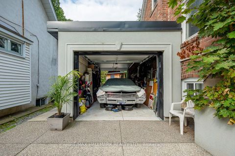 Photo 32 at 110 Lakeside Avenue, Cliffside, Toronto
