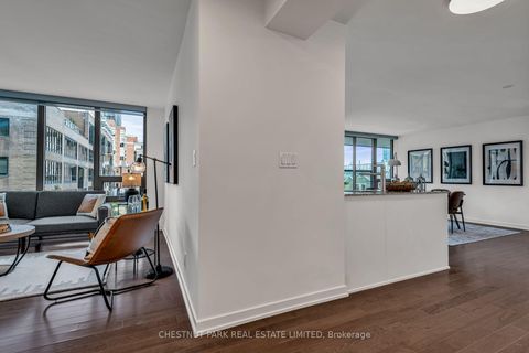 Photo 3 at 406 - 33 Lombard Street, Yonge Corridor, Toronto