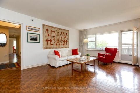 Photo 4 at 644 - 21 Dale Avenue, Moore Park, Toronto