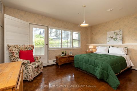 Photo 7 at 644 - 21 Dale Avenue, Moore Park, Toronto