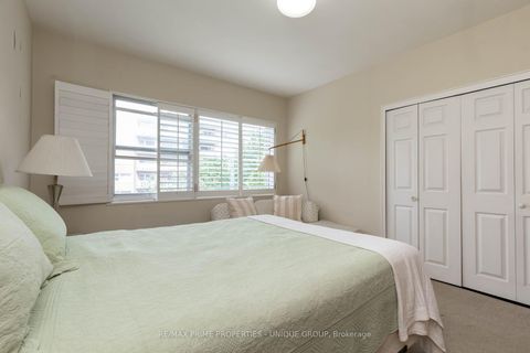 Photo 10 at 644 - 21 Dale Avenue, Moore Park, Toronto