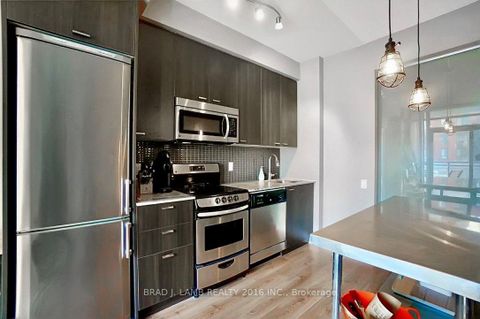 Photo 2 at 809 - 775 King Street W, Niagara, Toronto