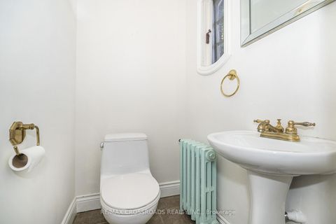 Photo 2 at 19 Strathgowan Crescent, Lawrence Park South, Toronto