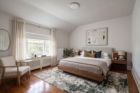 Photo 12 at 19 Strathgowan Crescent, Lawrence Park South, Toronto