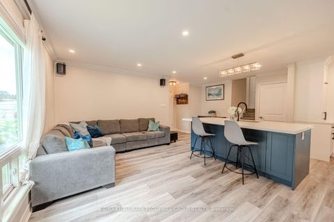 Photo 5 at 29 Shelley Lane, Letitia Heights, Barrie