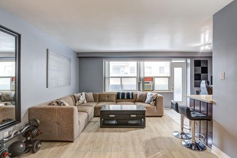Photo 4 at 208 - 50 Gulliver Road, Amesbury, Toronto