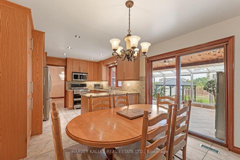 Photo 3 at 113 Bond Crescent, Oak Ridges, Richmond Hill