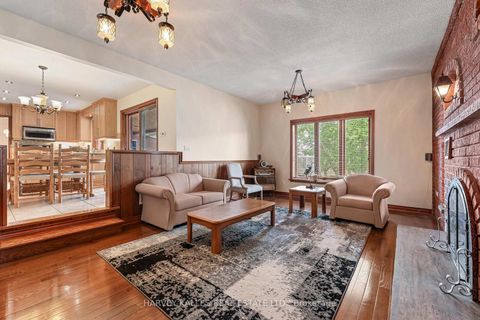 Photo 9 at 113 Bond Crescent, Oak Ridges, Richmond Hill