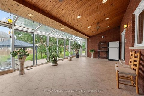 Photo 11 at 113 Bond Crescent, Oak Ridges, Richmond Hill