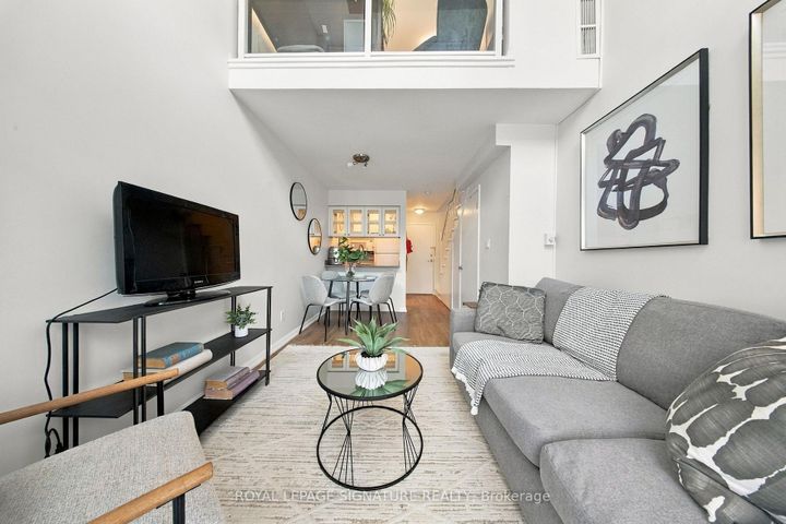 Photo 15 at 207 - 119 Merton Street, Mount Pleasant West, Toronto