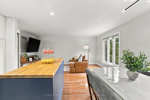 Photo 9 at 70 Millsborough Crescent, West Deane, Toronto