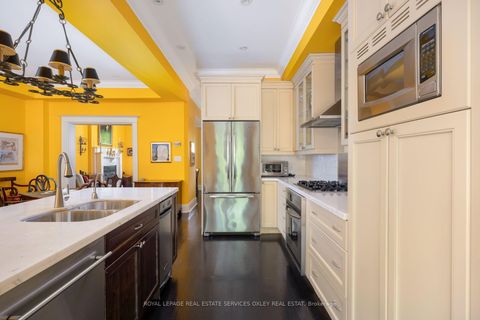 Photo 7 at 107 Roxborough Street W, Annex, Toronto