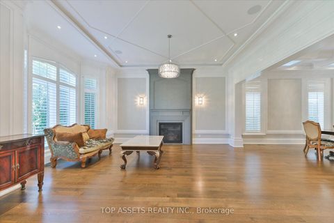Photo 3 at 15 Westwood Lane, South Richvale, Richmond Hill
