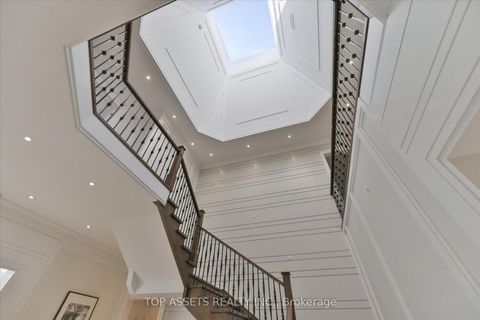 Photo 5 at 15 Westwood Lane, South Richvale, Richmond Hill