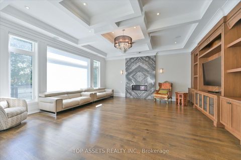 Photo 10 at 15 Westwood Lane, South Richvale, Richmond Hill