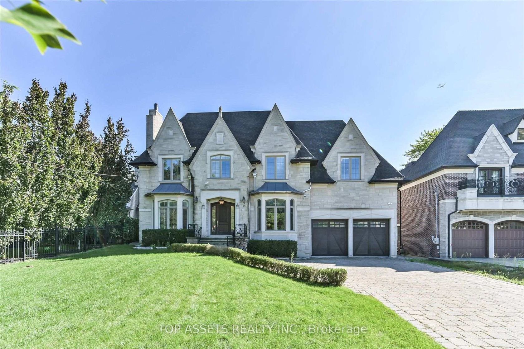 15 Westwood Lane, South Richvale, Richmond Hill photo number 2