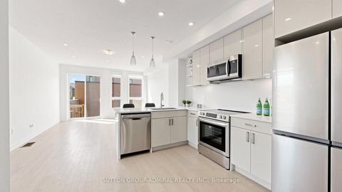 Photo 7 at 1 - 70 Green Gardens Boulevard, Lawrence, Toronto
