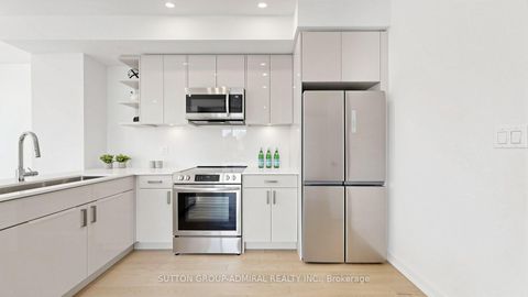 Photo 9 at 1 - 70 Green Gardens Boulevard, Lawrence, Toronto