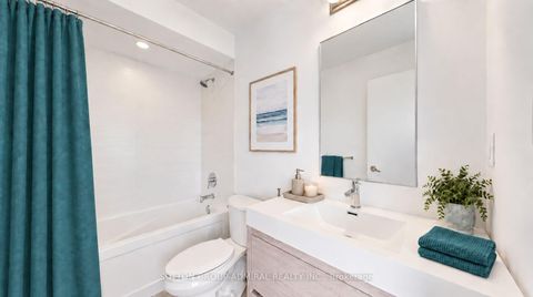 Photo 23 at 1 - 70 Green Gardens Boulevard, Lawrence, Toronto