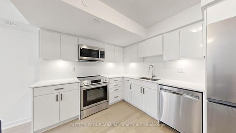 Photo 32 at 1 - 70 Green Gardens Boulevard, Lawrence, Toronto