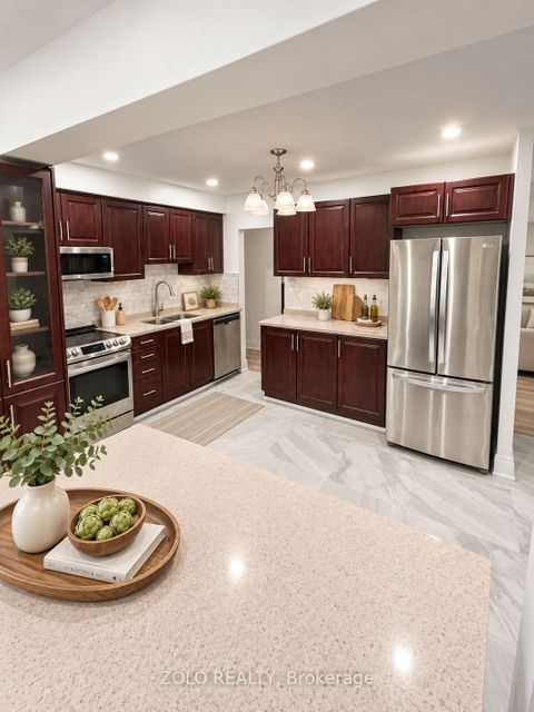 Photo 3 at 525 Lynett Crescent, Crosby, Richmond Hill