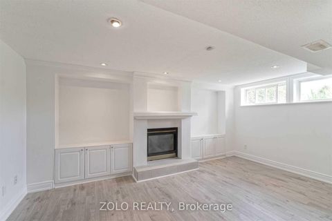 Photo 16 at 525 Lynett Crescent, Crosby, Richmond Hill