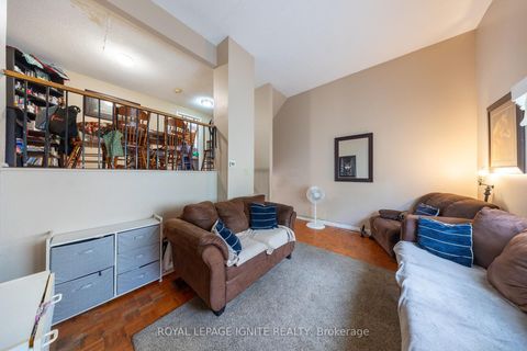Photo 6 at 4 - 21 Rockwood Drive, Cliffcrest, Toronto