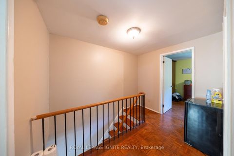Photo 21 at 4 - 21 Rockwood Drive, Cliffcrest, Toronto