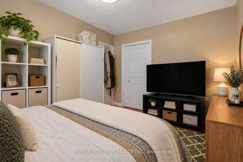 Photo 18 at 26 Brubeck Road, Humbermede, Toronto