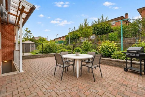 Photo 36 at 26 Brubeck Road, Humbermede, Toronto