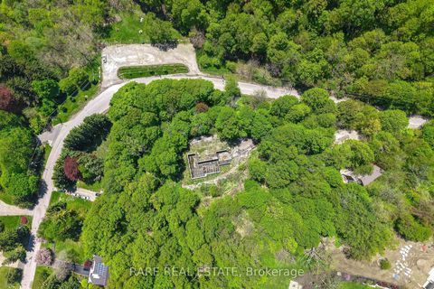 Photo 7 at 81 Meadowcliffe Drive, Cliffcrest, Toronto