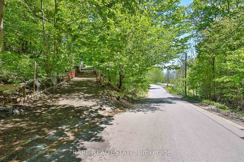 Photo 10 at 81 Meadowcliffe Drive, Cliffcrest, Toronto