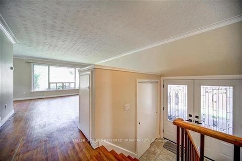 Photo 9 at 16 Carsbrooke Road, Etobicoke West Mall, Toronto