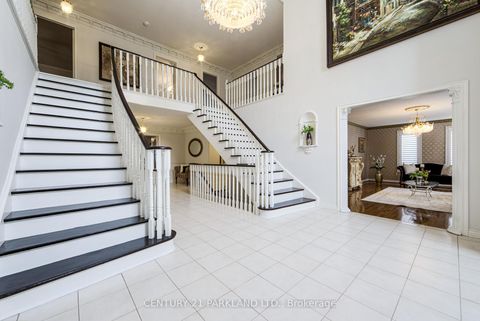 Photo 3 at 1 Radley Street, East Woodbridge, Vaughan