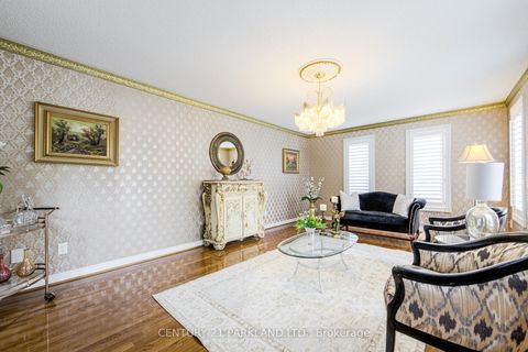 Photo 4 at 1 Radley Street, East Woodbridge, Vaughan