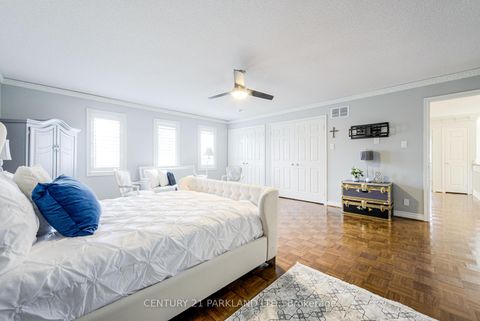 Photo 30 at 1 Radley Street, East Woodbridge, Vaughan
